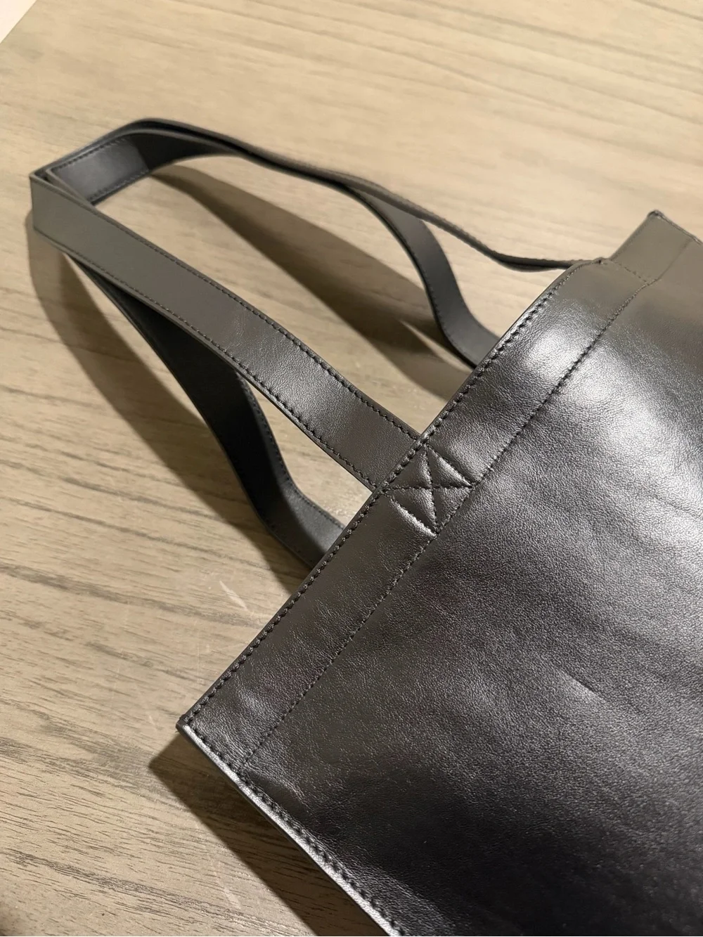 Fendi minimalist messenger